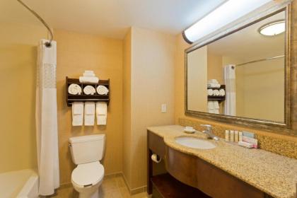 Hampton Inn Leesburg - image 2