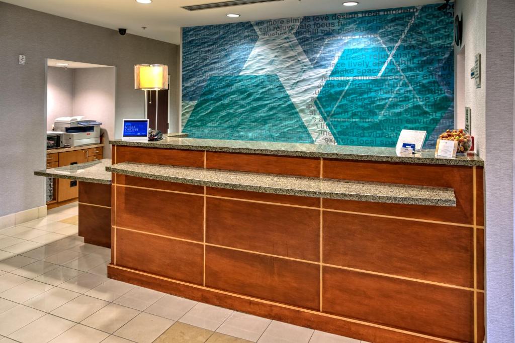 SpringHill Suites by Marriott Naples - image 2