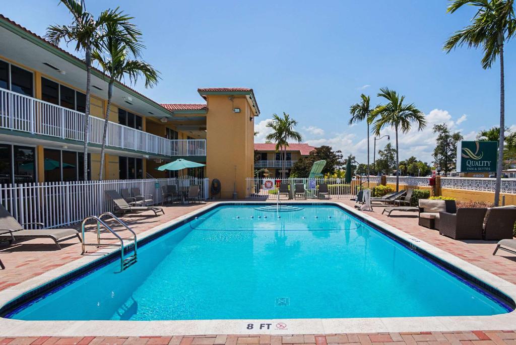 Quality Inn & Suites Airport - Cruise Port Hollywood - main image