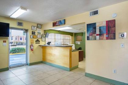 Quality Inn & Suites Airport - Cruise Port Hollywood - image 3