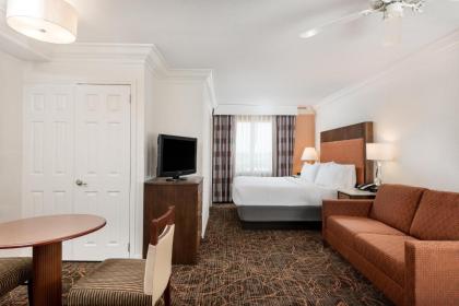 Holiday Inn Fort Lauderdale Airport an IHG Hotel - image 4