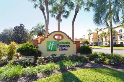 Holiday Inn Express Hotel & Suites - The Villages an IHG Hotel - image 2