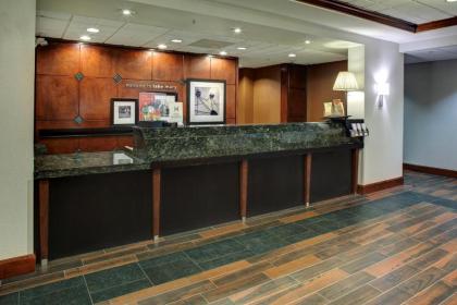 Hampton Inn & Suites at Colonial TownPark - image 2