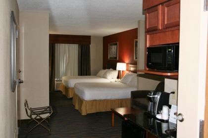 Holiday Inn Express Hotel & Suites Brooksville West - image 2