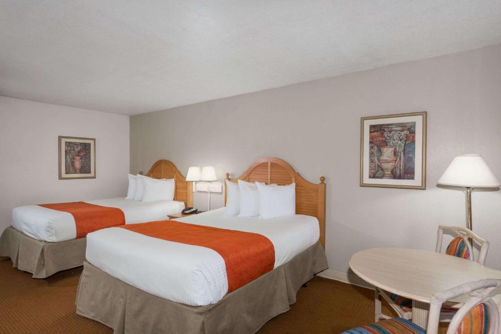 Ramada by Wyndham Kissimmee Gateway - image 2