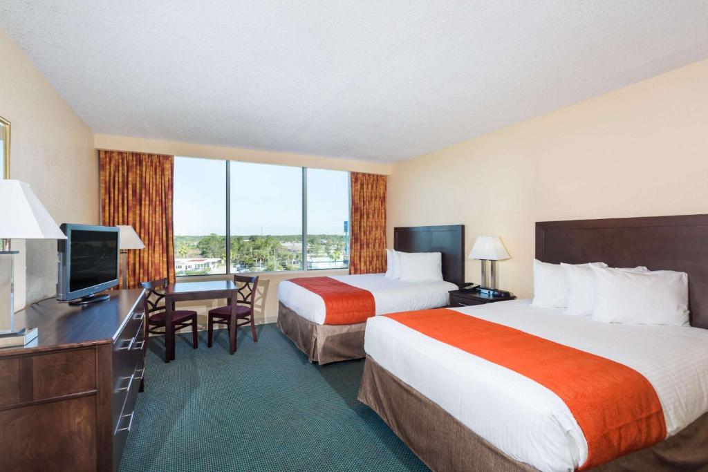 Ramada by Wyndham Kissimmee Gateway - image 3