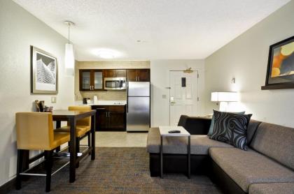 Residence Inn by Marriott Jacksonville Airport - image 5