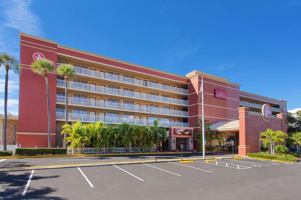 Ramada by Wyndham Tampa Airport Westshore - image 2