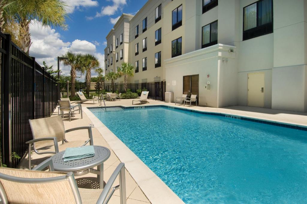 Springhill Suites by Marriott Jacksonville Airport - image 4