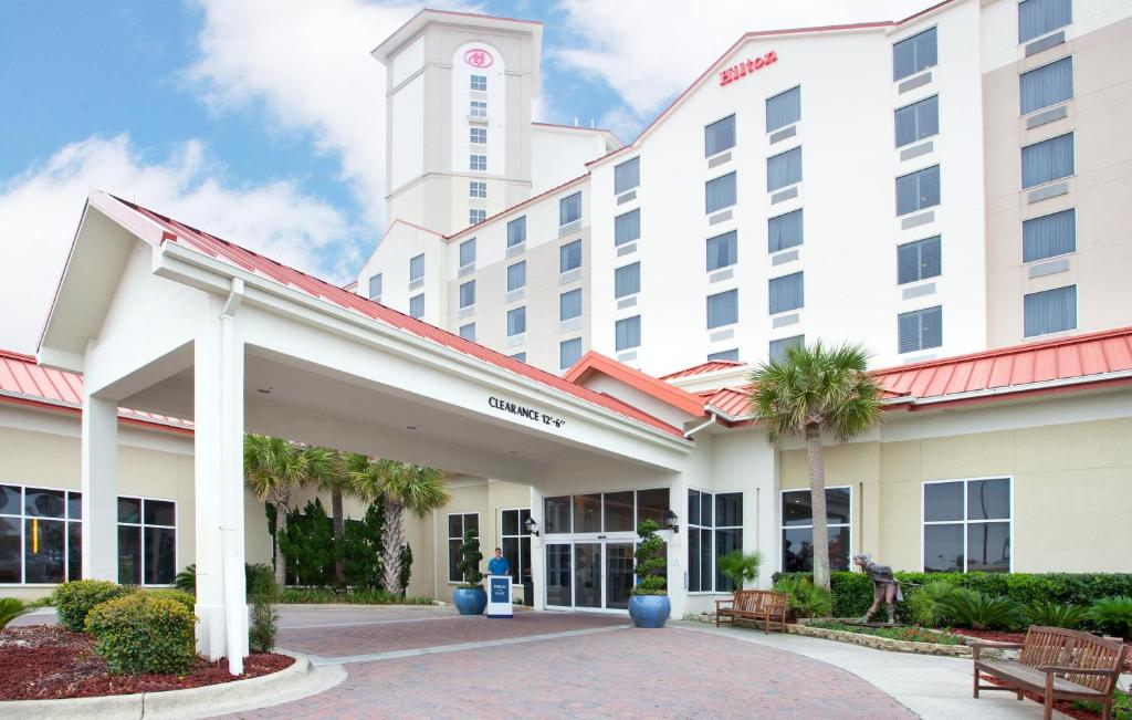 Hilton Pensacola Beach - main image