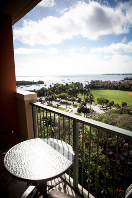 the mutiny Luxury Suites Hotel miami Florida