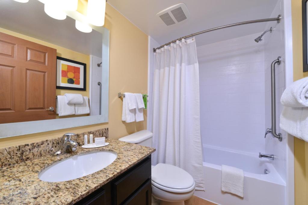 TownePlace Suites Miami Airport West/Doral Area - image 3