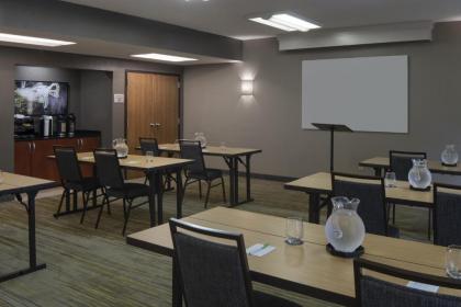 Courtyard by Marriott Jacksonville at the Mayo Clinic Campus/Beaches - image 5