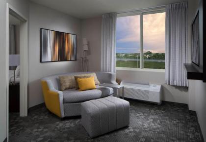 Courtyard Miami Dadeland - image 4