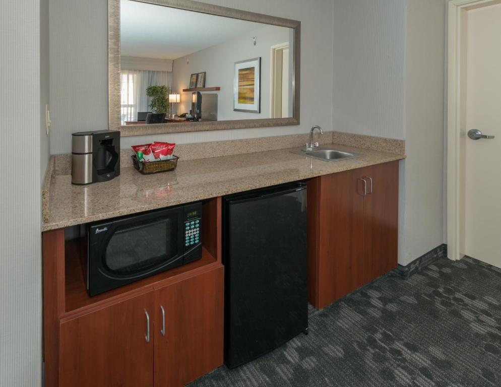 Courtyard by Marriott Panama City - image 3