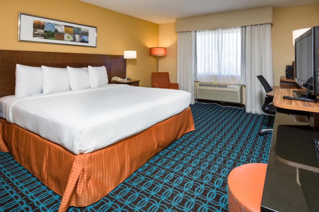 Fairfield Inn & Suites Jacksonville Airport - main image