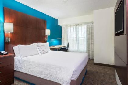 Residence Inn by Marriott Fort Myers - image 4