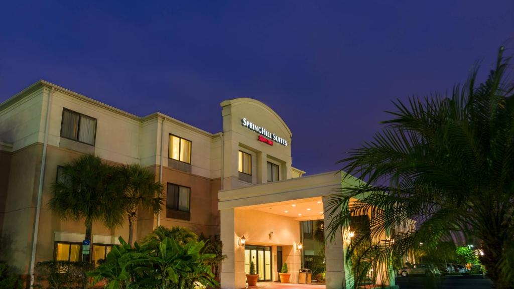 SpringHill Suites St Petersburg Clearwater - image 2