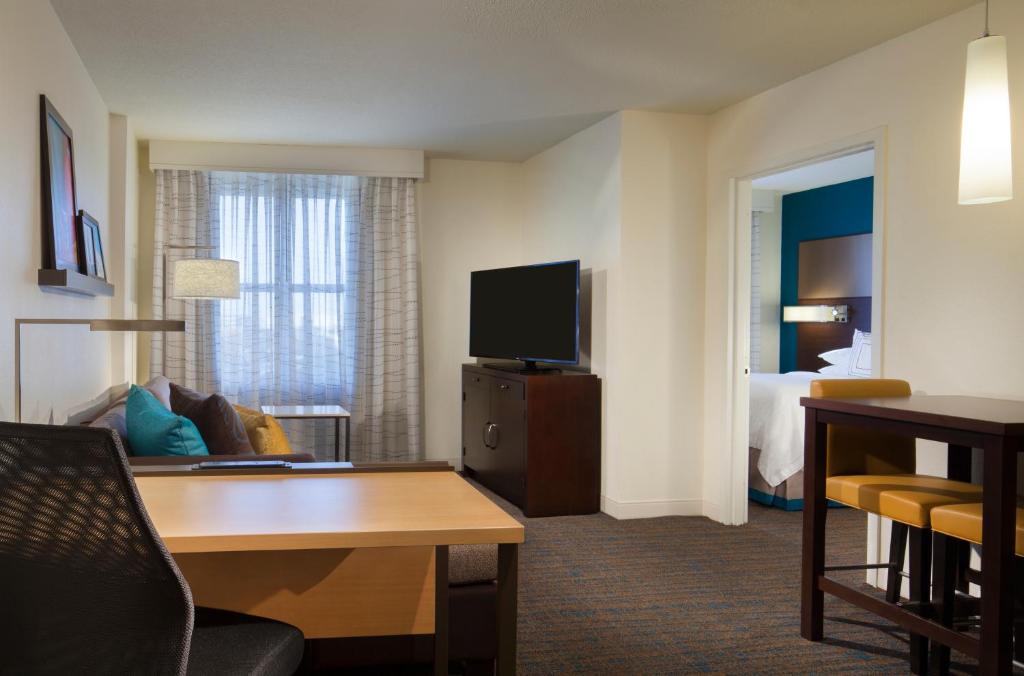 Residence Inn Tampa Downtown - image 4