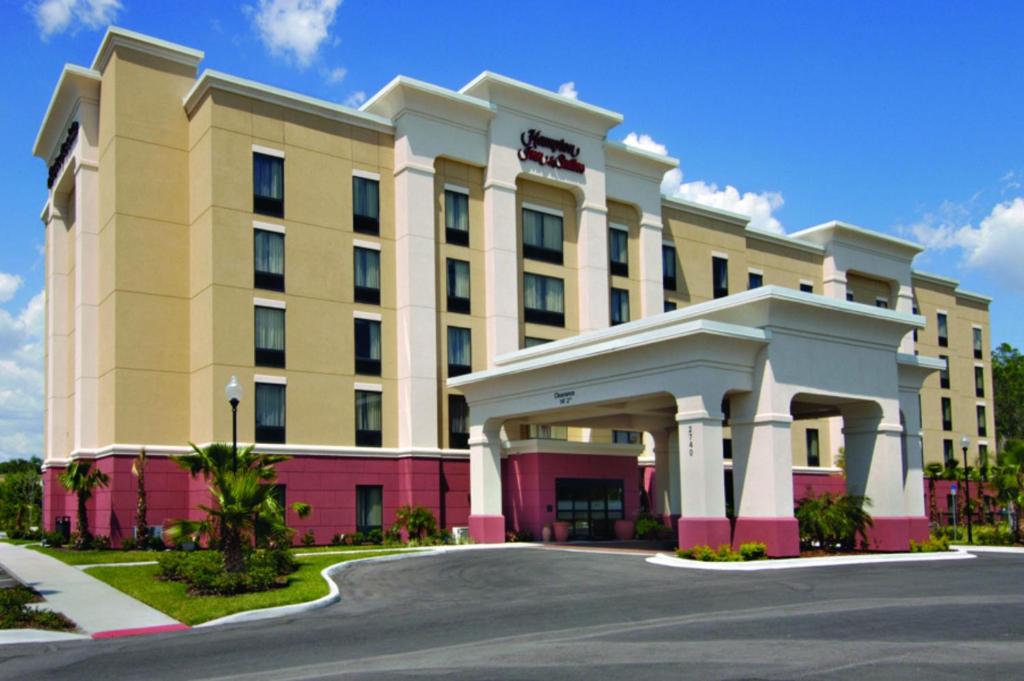 Hampton Inn & Suites Tampa-Wesley Chapel - main image