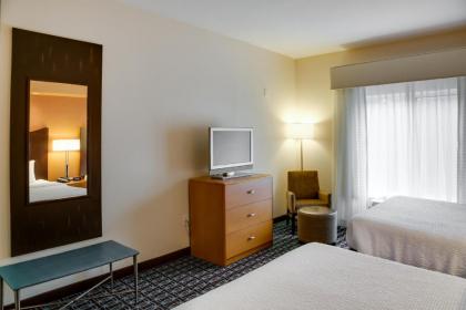 Fairfield Inn & Suites Lake City - image 4