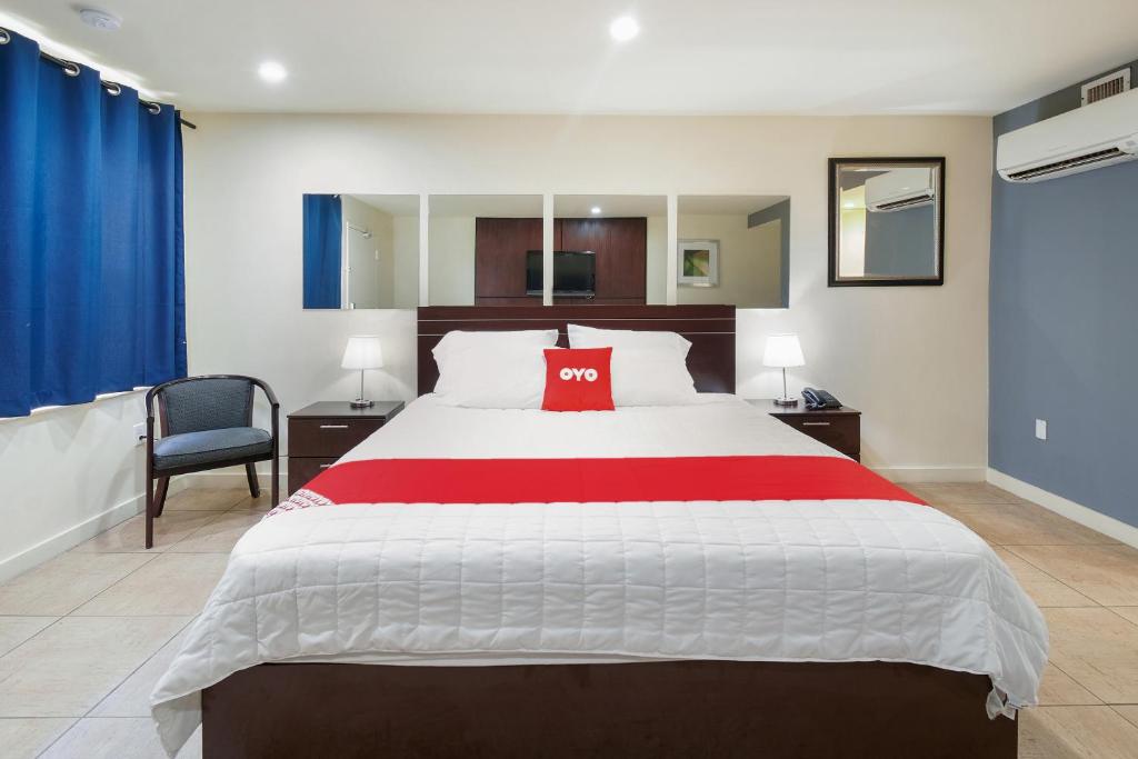 OYO Hotel Coral Gables - Miami Airport - image 4