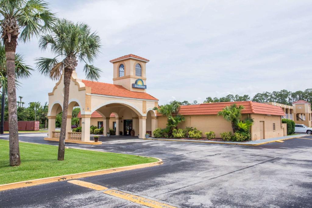 Days Inn by Wyndham Ormond Beach - main image