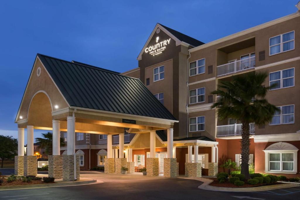 Country Inn & Suites by Radisson Panama City Beach FL - main image