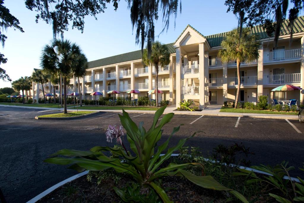 Days Inn by Wyndham Port Charlotte Town Center - main image