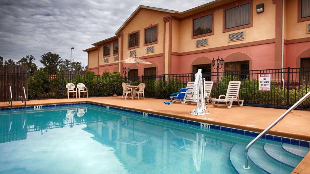 Best Western Wakulla Inn & Suites - image 4