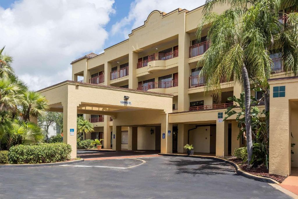 Boca Suites Deerfield Beach - main image