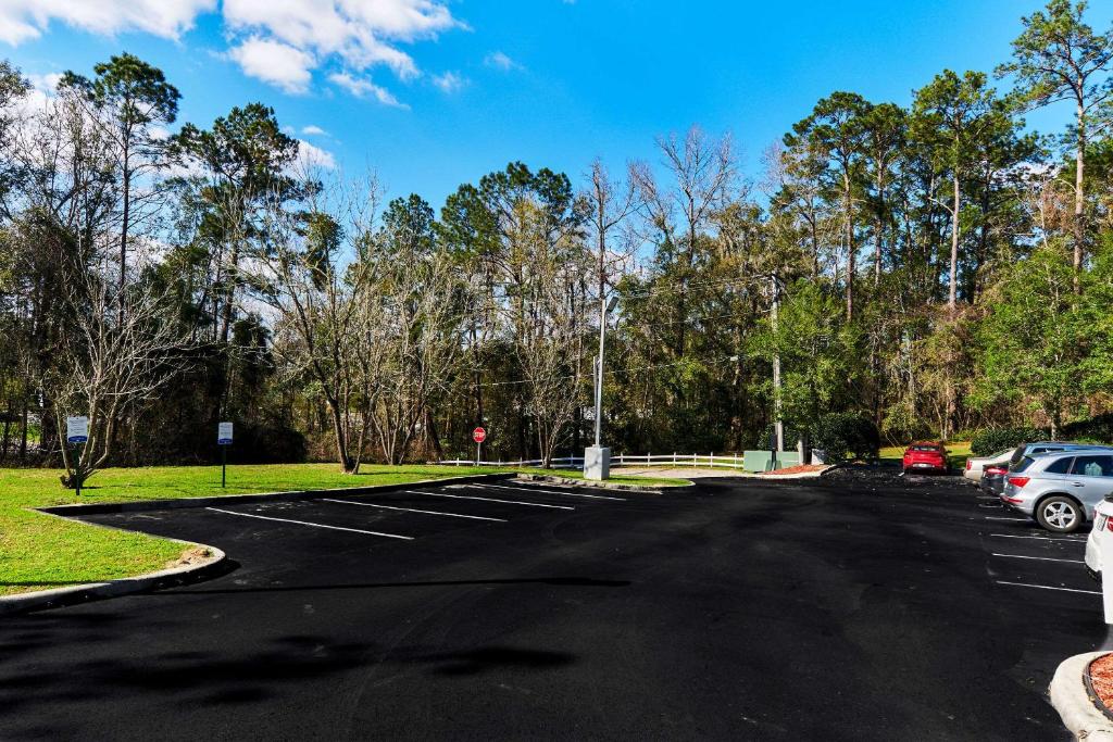 Sleep Inn - Tallahassee - image 5