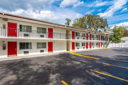 Econo Lodge University - image 5