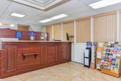 Americas Best Value Inn Sarasota - image 5