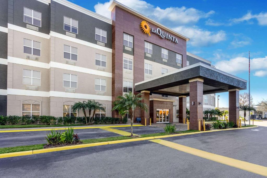 La Quinta by Wyndham Tampa Central - main image