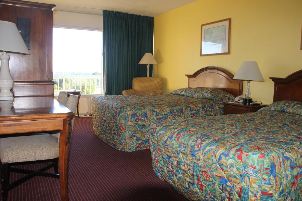 Americas Best Value Inn Cocoa/Port Canaveral - image 2