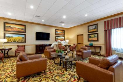 Hawthorn Suites by Wyndham West Palm Beach - image 4