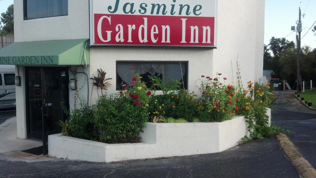 Jasmine Garden Inn - Lake City - main image