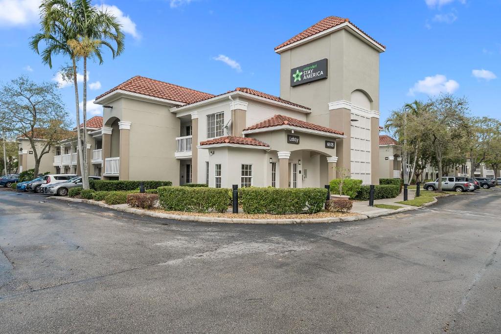 Extended Stay America Suites - Miami - Airport - Blue Lagoon - main image