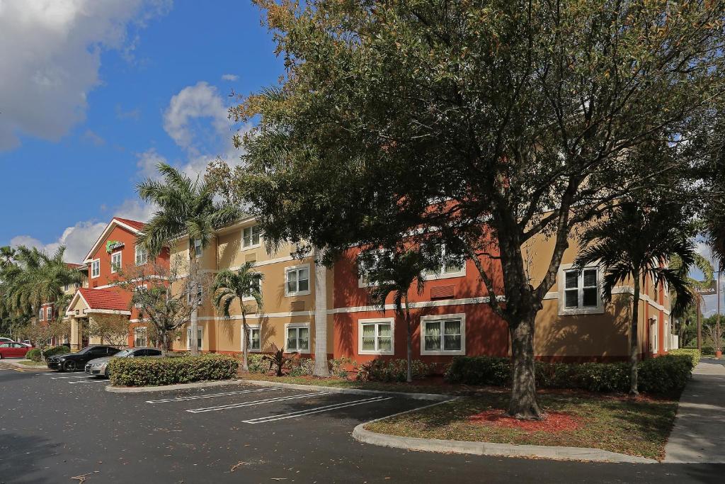 Extended Stay America Suites - West Palm Beach - Northpoint Corporate Park - main image