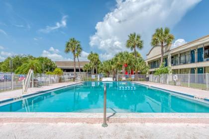 Bayside Inn Pinellas Park - Clearwater - image 2