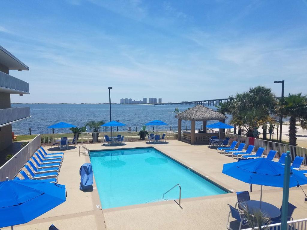 Best Western Navarre Waterfront - main image