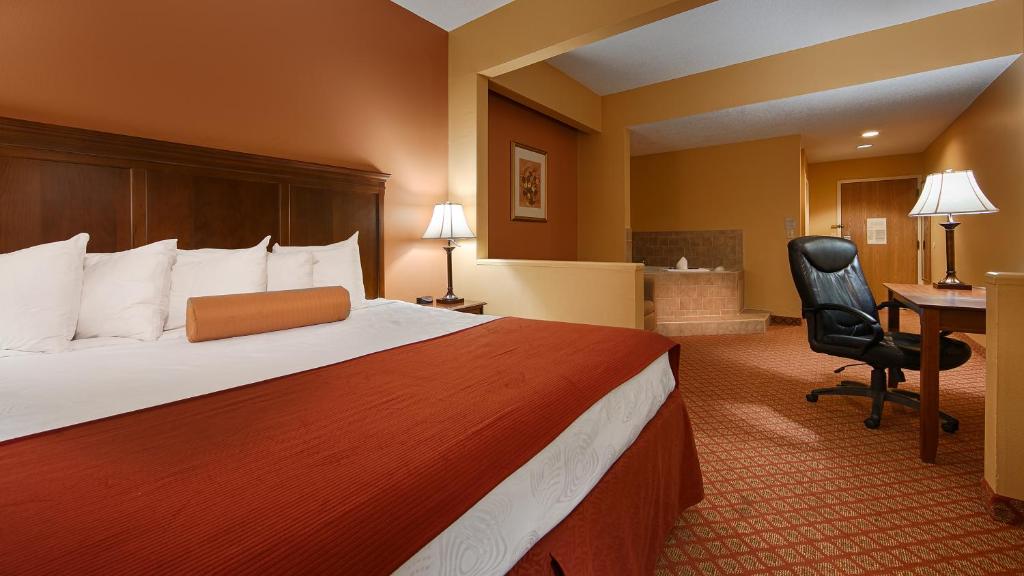 Best Western Plus Madison Inn - image 5