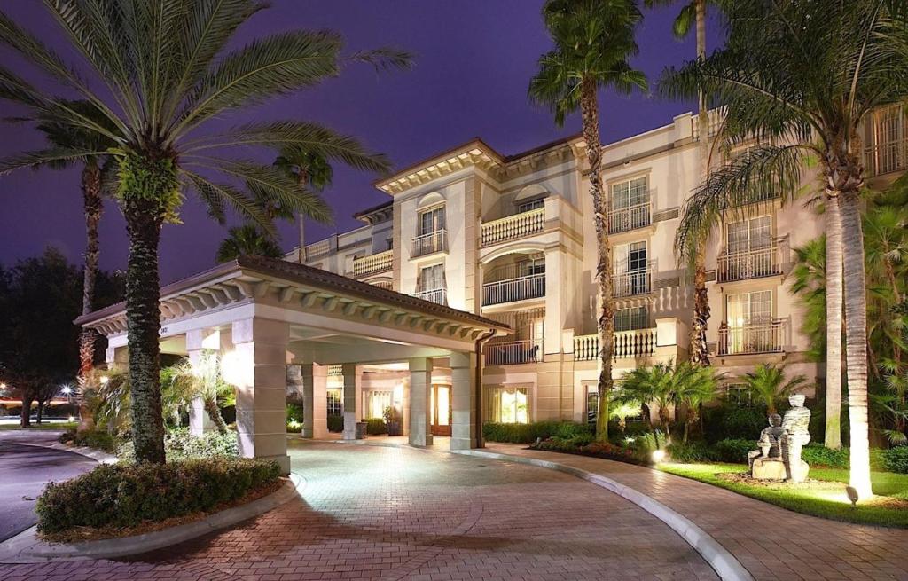 Trianon Bonita Bay Hotel - main image