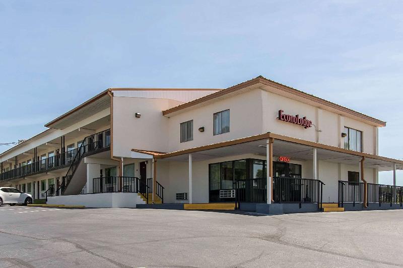 Econo Lodge - main image