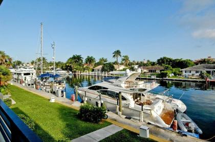 Pier Sixty-Six Hotel and Marina - image 5