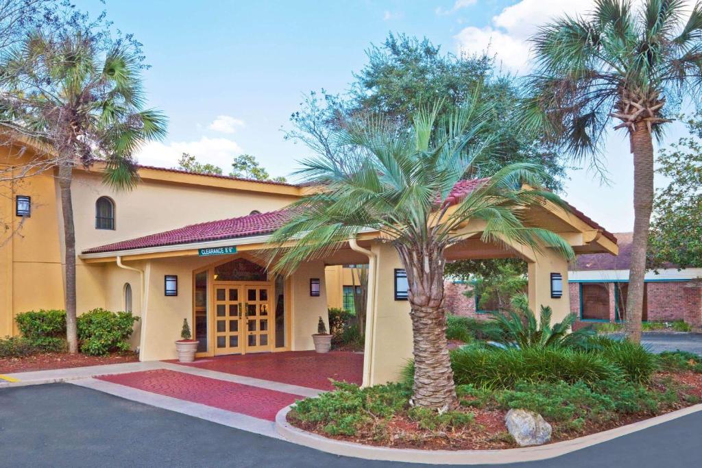 La Quinta Inn by Wyndham Tallahassee North - main image