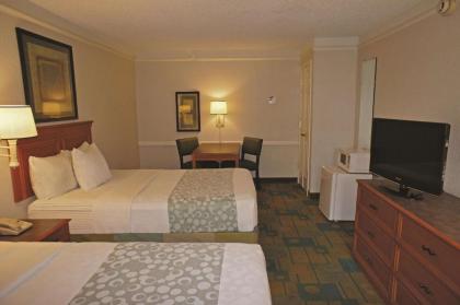 La Quinta Inn by Wyndham Pensacola - image 5