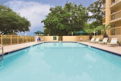 Days Inn by Wyndham Gainesville Florida - image 3