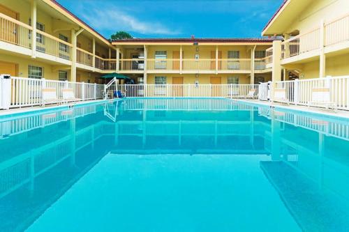 Days Inn by Wyndham Jacksonville Baymeadows - main image